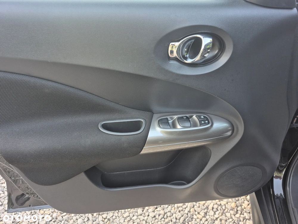 Nissan Juke 1.6 Xtronic Acenta - 17