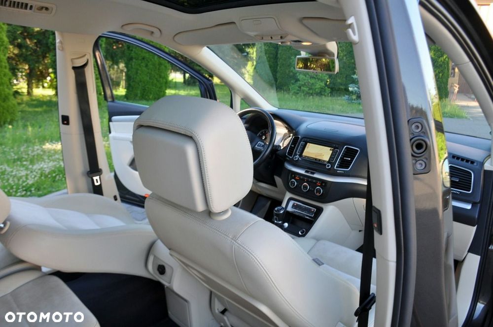 Volkswagen Sharan - 24