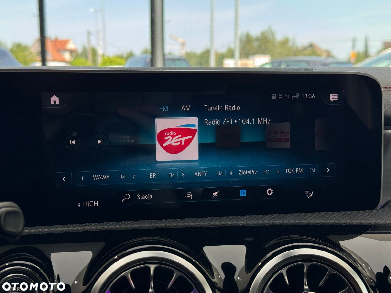 Mercedes-Benz CLA - 27