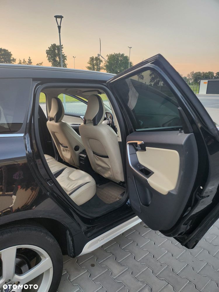 Volvo XC 60 T6 AWD R-Design - 14