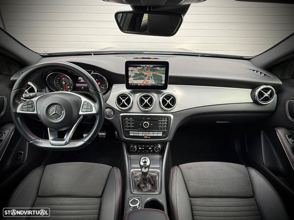 Mercedes-Benz GLA 180 d AMG Line - 6