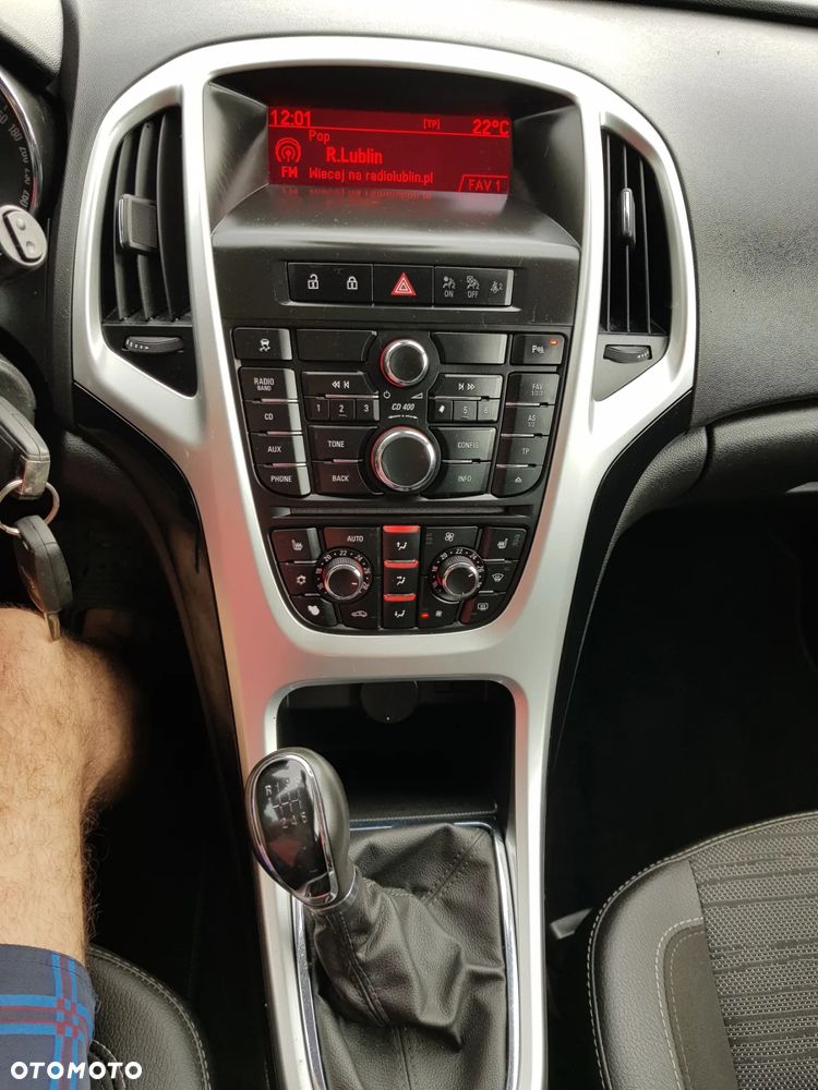 Opel Astra 1.4 Turbo Exklusiv - 30