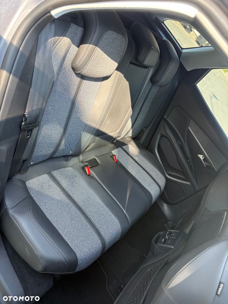 Peugeot 3008 HDi FAP 150 Premium - 33