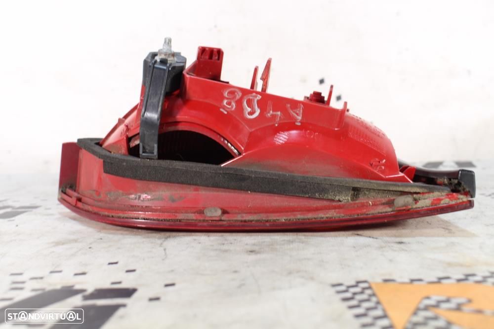 Farolim Direito Audi A4 (8K2, B8)  8K5945094d / Mala Passageiro Sedan - 9