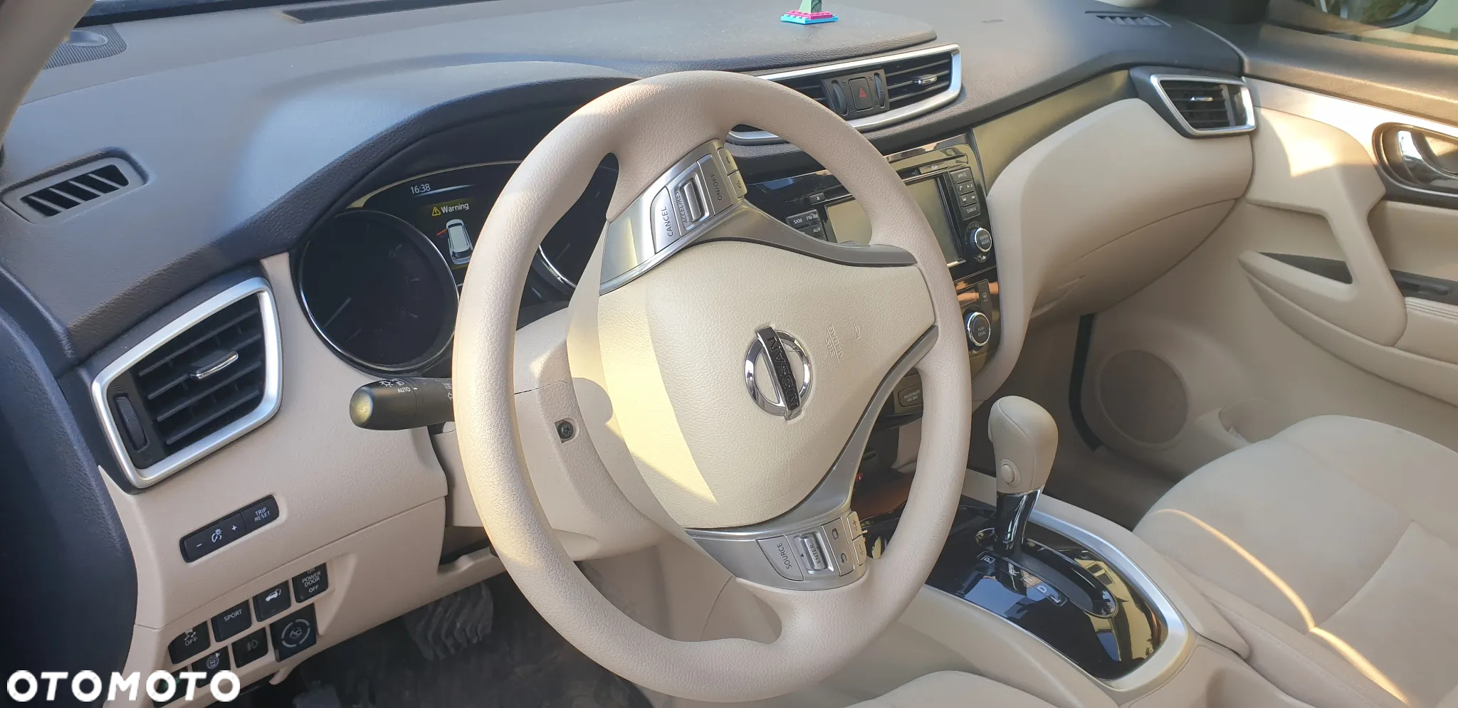 Nissan Rogue - 9