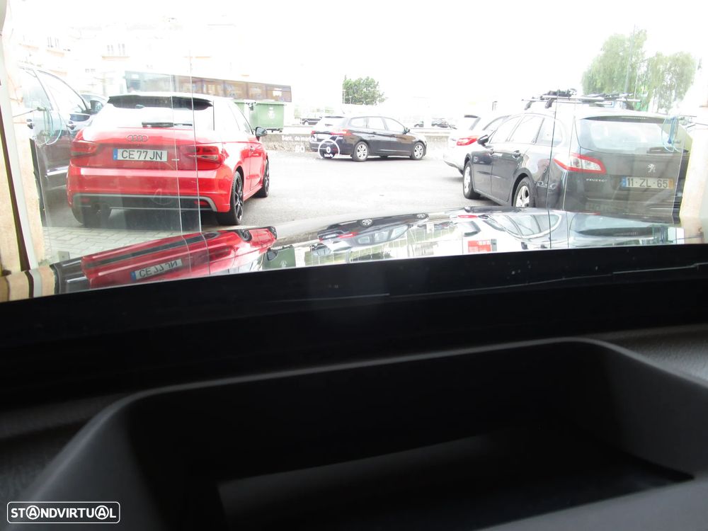 Mercedes-Benz C 350 e T 7G-TRONIC AMG Line - 29