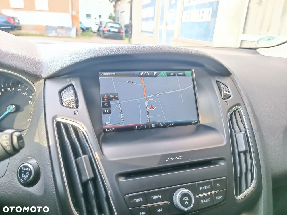 Ford Focus 1.5 EcoBoost Start-Stopp-System TITANIUM - 21