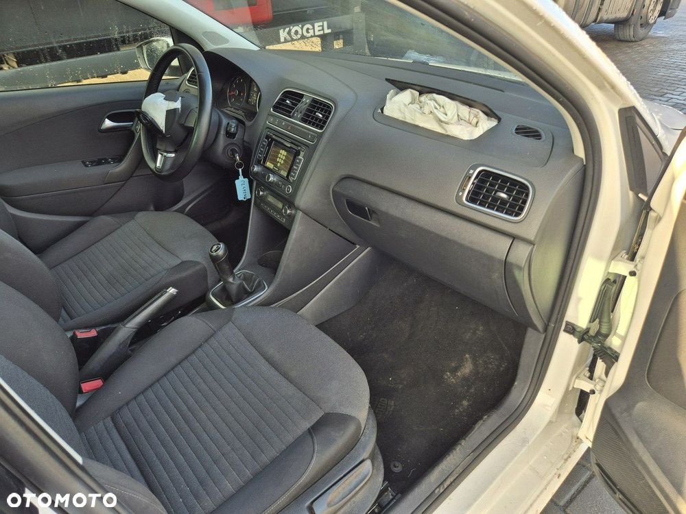Volkswagen Polo - 10
