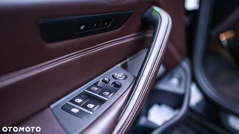 BMW Seria 5 540i xDrive M Sport sport - 11