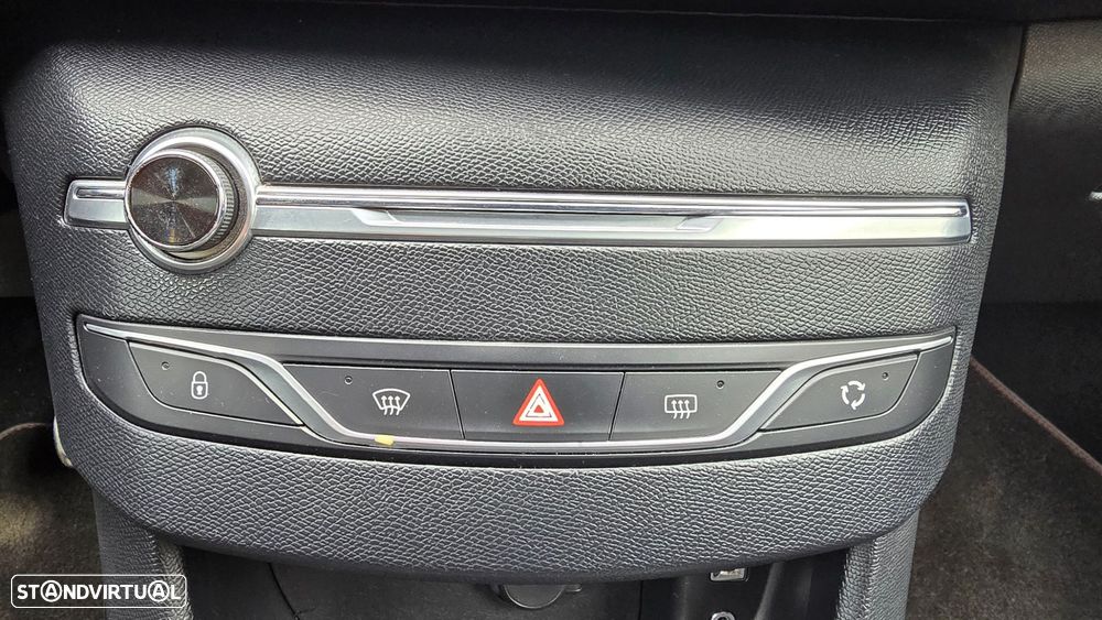 Peugeot 308 1.2 PureTech GT Line - 35