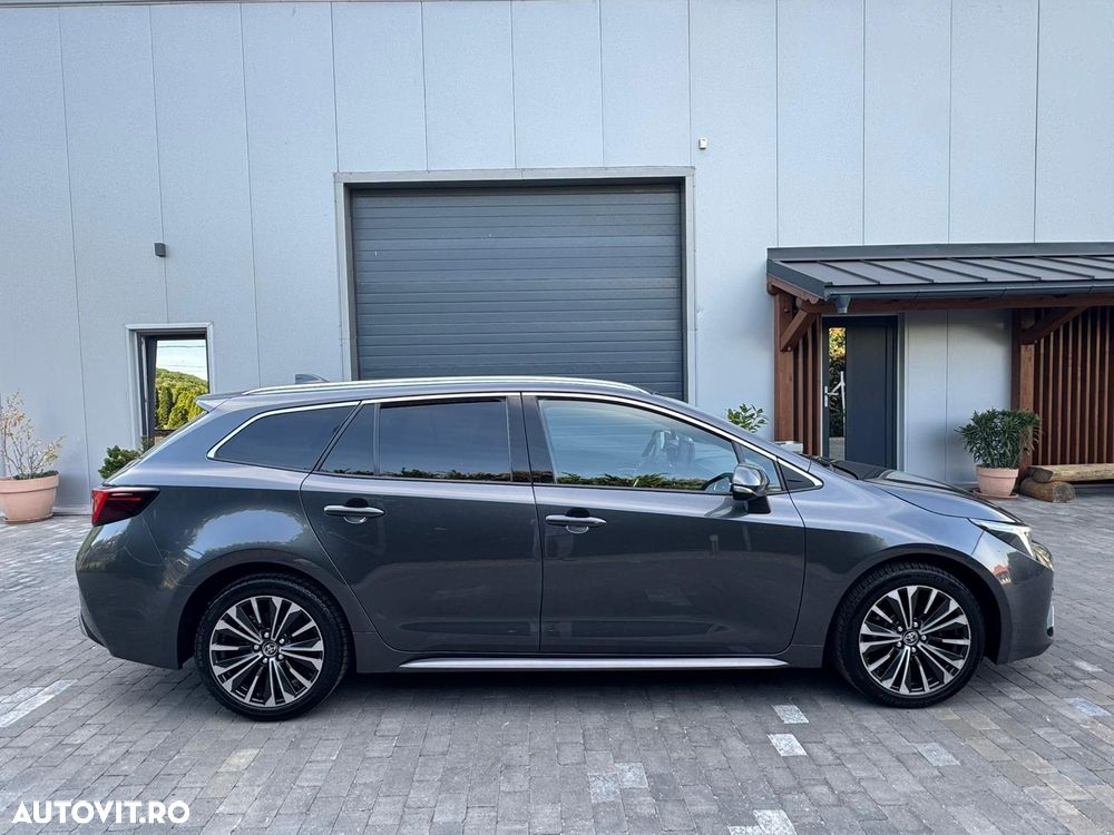 Toyota Corolla - 6