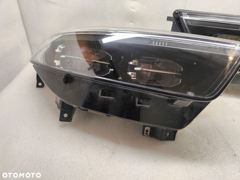 ford explorer full led komplet lamp przednich lb5b13w029gg, lb5b13w030gg - 2