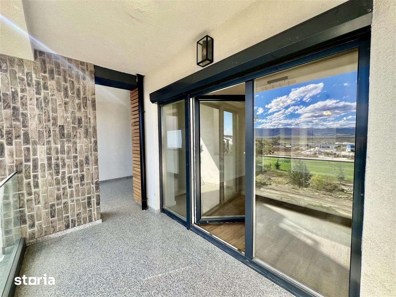 Apartament cu 3 camere - 72 mpu - nou, la cheie - super pret — fotografia 1