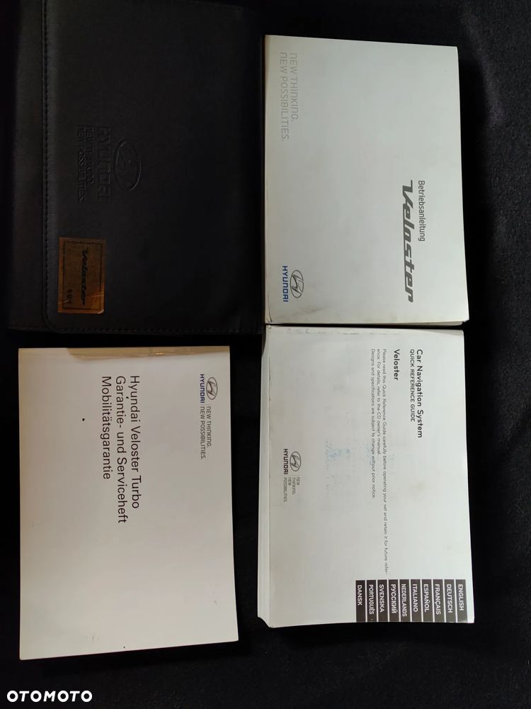 Hyundai Veloster - 24