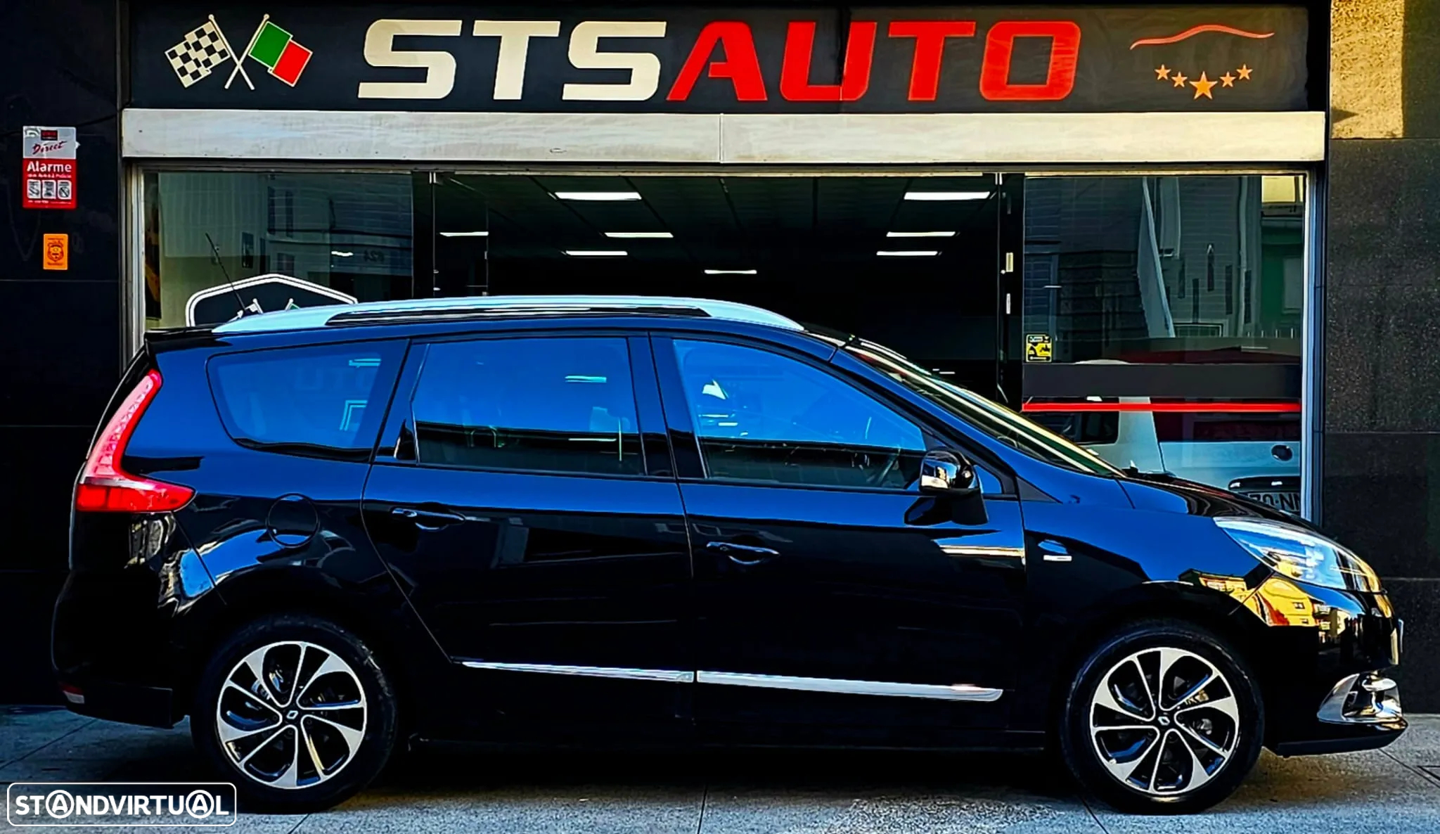 Renault Grand Scénic 1.6 dCi Bose Edition SS - 12