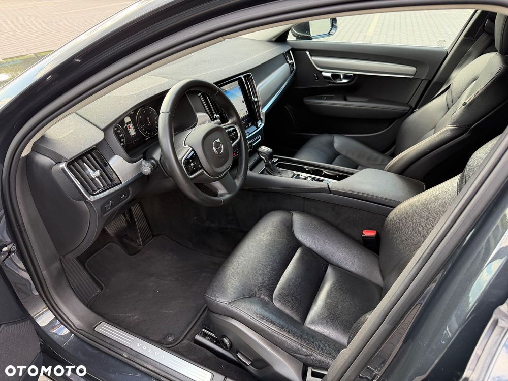 Volvo V90 D4 Geartronic Momentum - 25