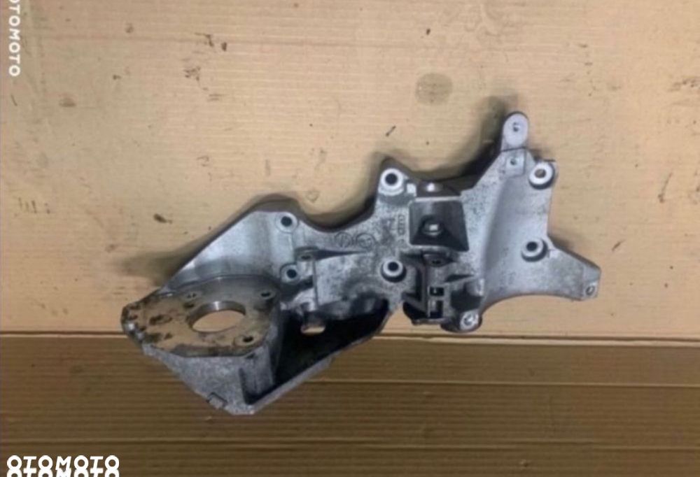 03L903143Q Łapa wieszak alternatora vw tiguan 5N lift 2.0tdi - 1