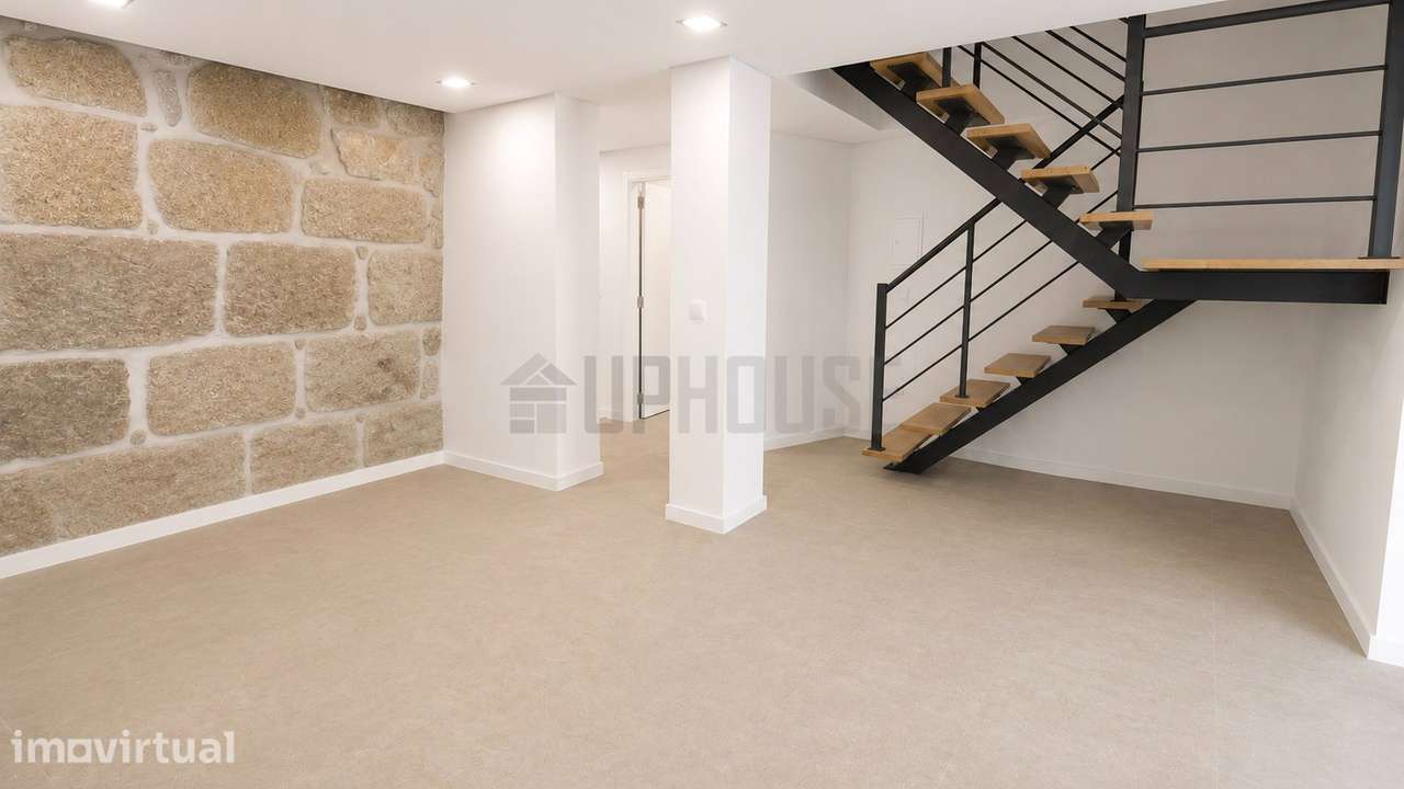 Moradia T2+1 Totalmente Remodelada - Mangualde - Grande imagem: 2/17