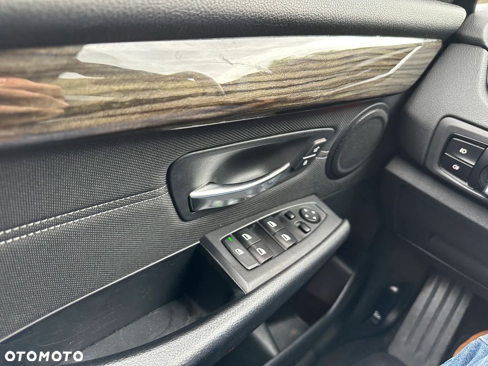 BMW Seria 2 216d Active Tourer - 25