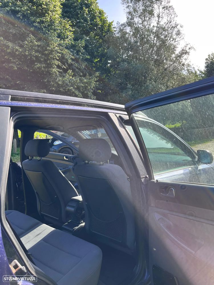 Audi A4 Avant 1.9 TDI Attraction - 8