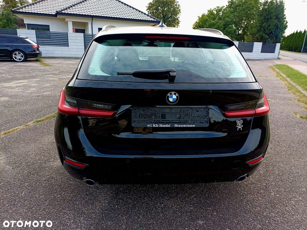 BMW Seria 3 318d Edition Luxury Line Purity - 5