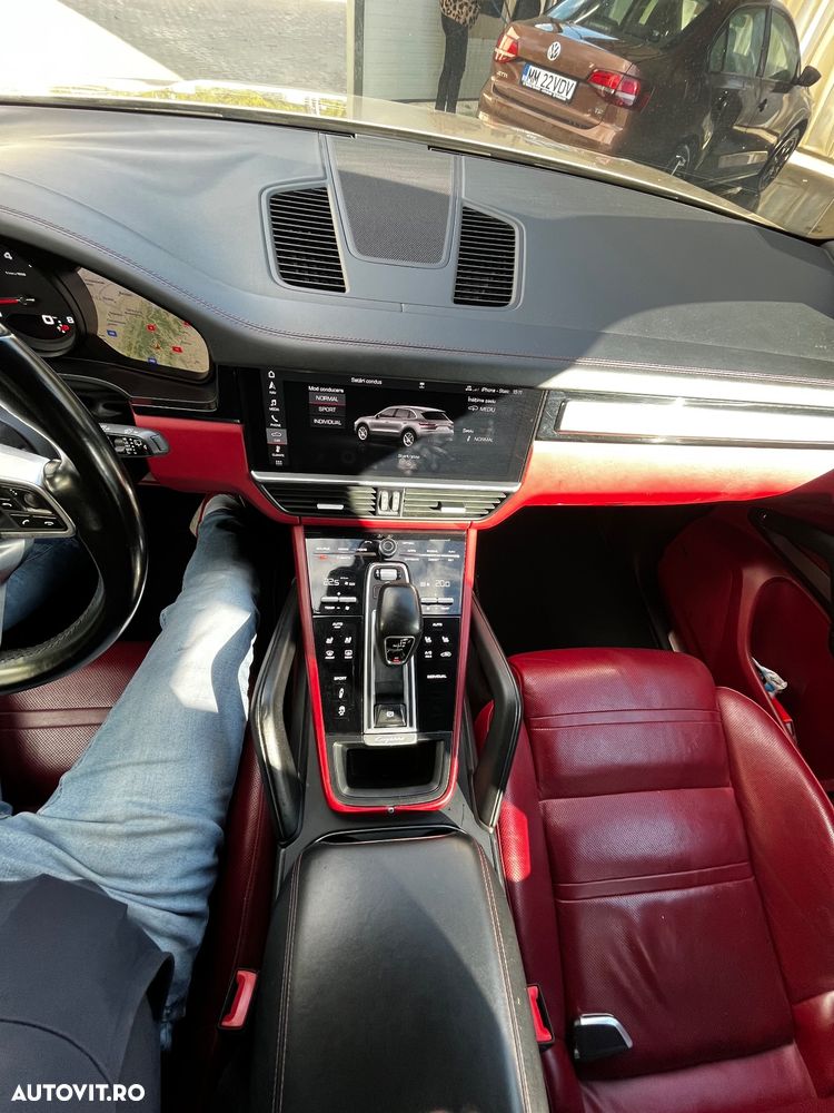 Porsche Cayenne Tiptronic S - 8