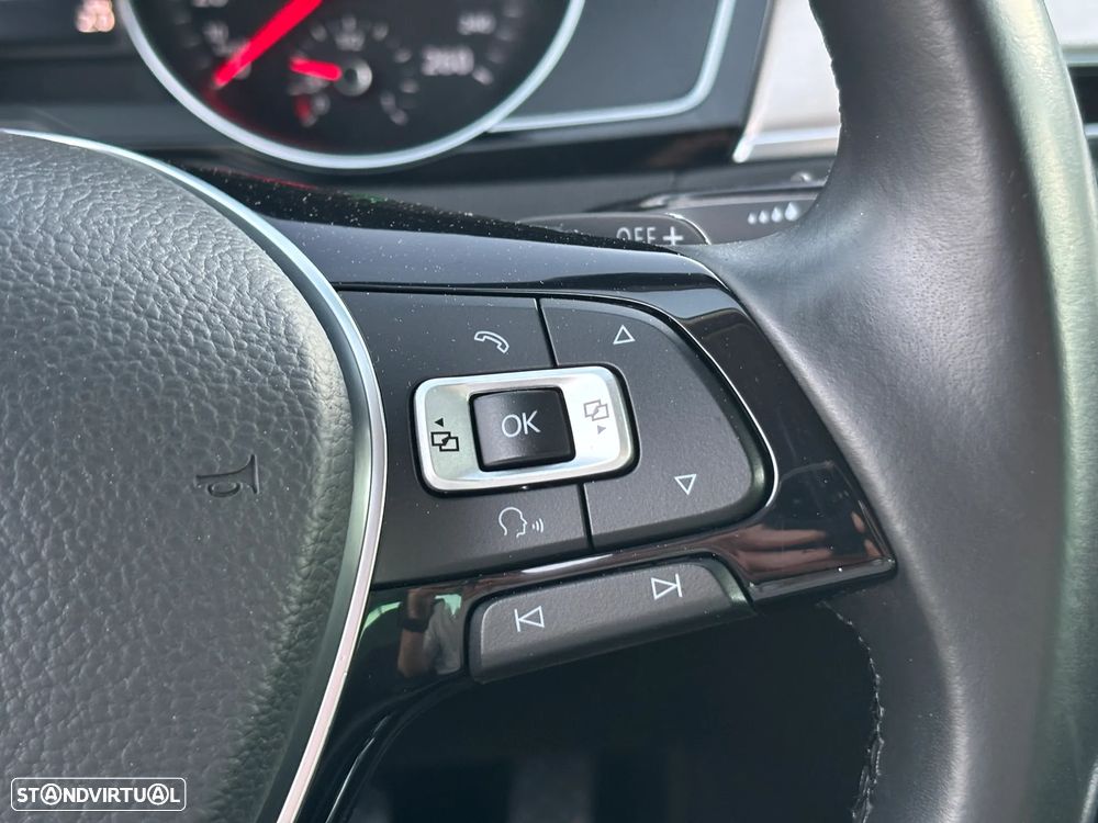 VW Passat 2.0 TDI Highline DSG - 18