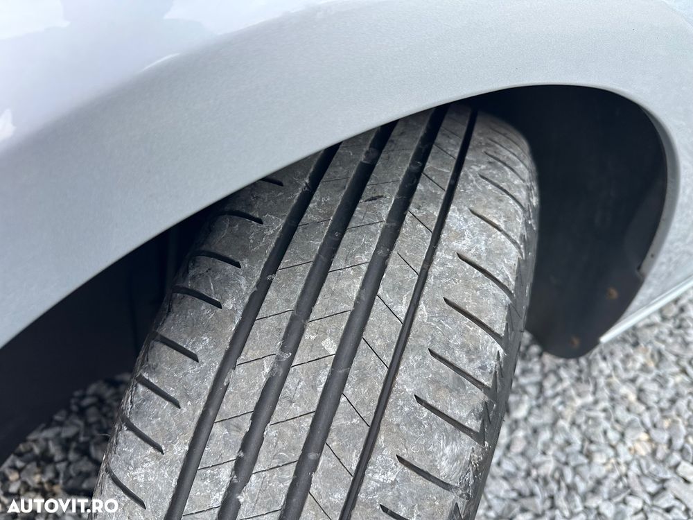 Volkswagen Golf 1.6 TDI DPF BlueMotion Technology DSG Style - 12