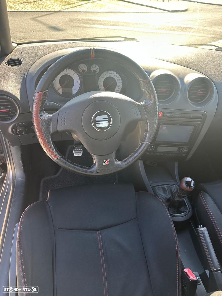 SEAT Ibiza - 2