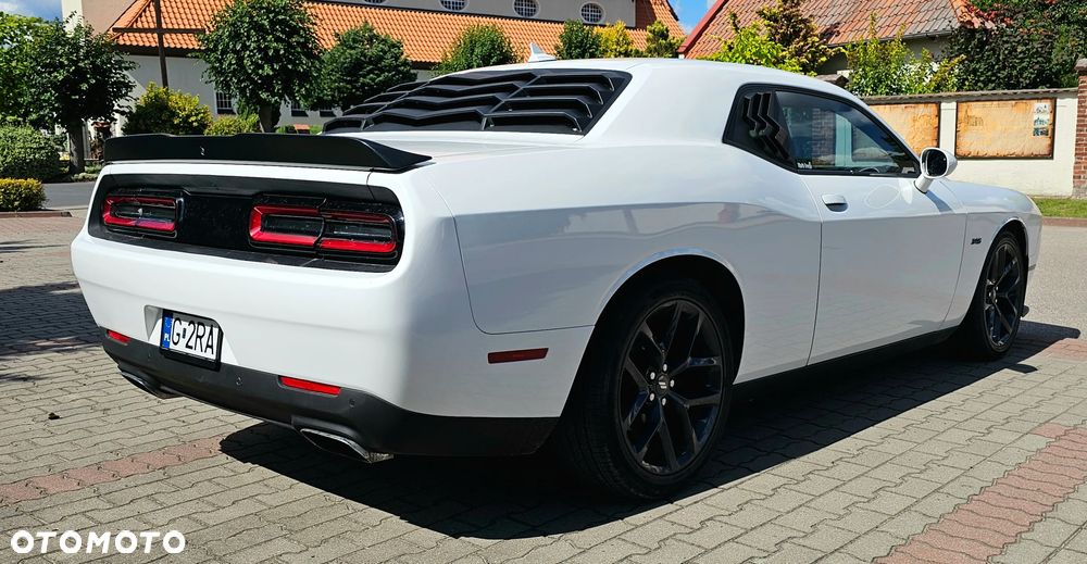 Dodge Challenger 5.7 R/T - 6