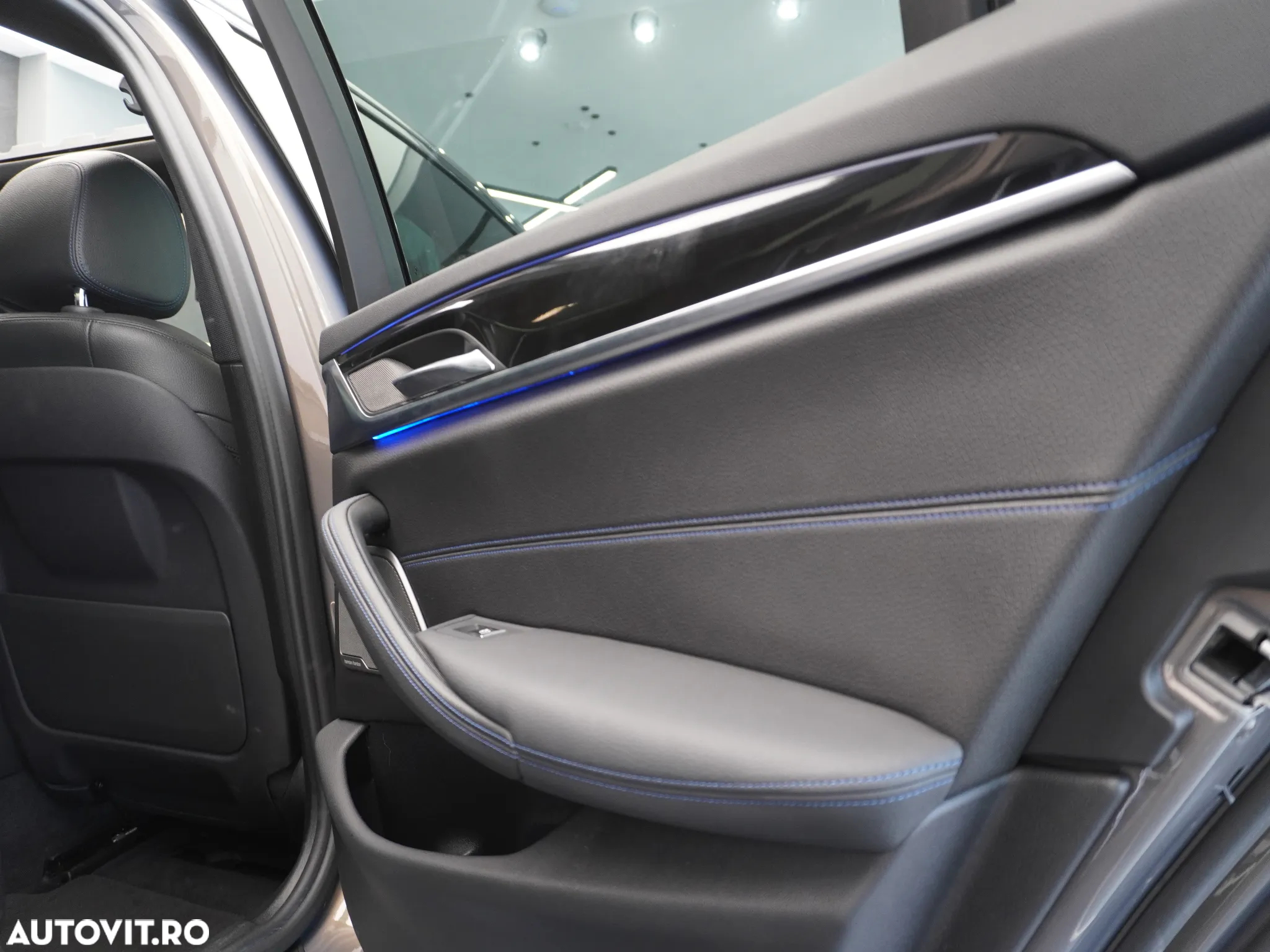 BMW Seria 5 530d xDrive AT - 22