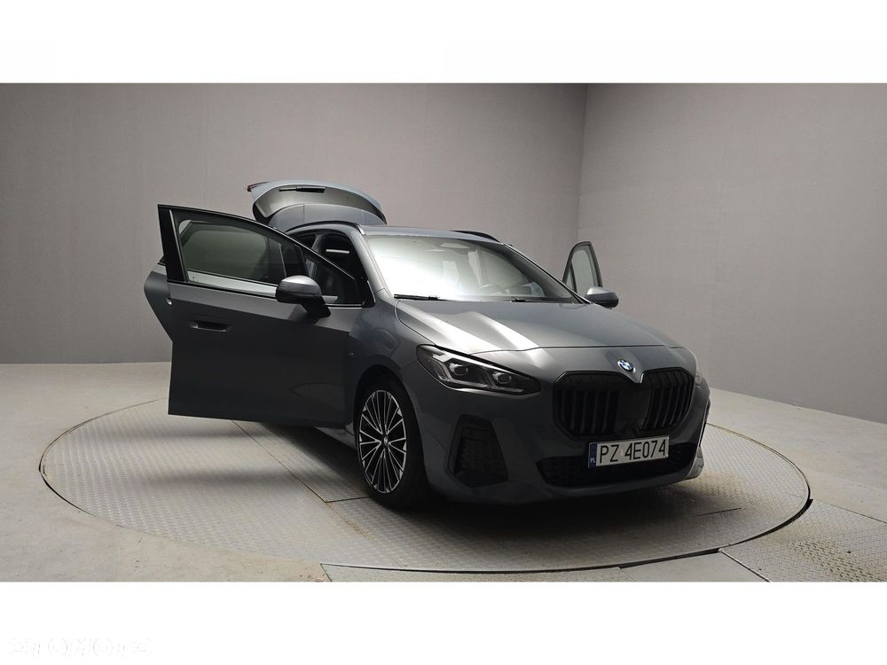 BMW Seria 2 218d - 14