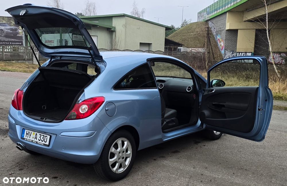 Opel Corsa 1.4 16V Energy - 3