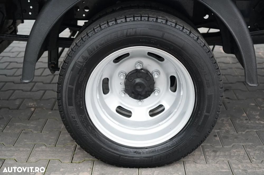 Iveco DAILY 35-140 / 4.2 M CONTAINER / LIFT / TWIN GVWR: 3500 KG / IMPORTAT - 17