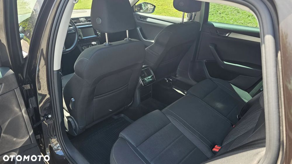 Skoda Superb 1.4 TSI ACT Active - 7