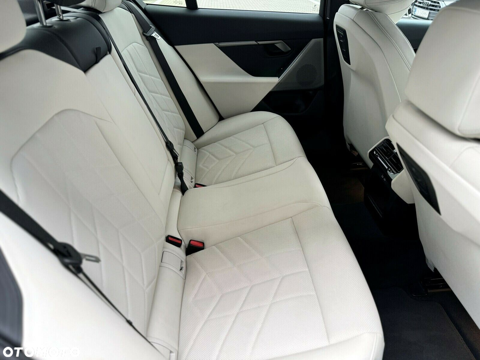 BMW Seria 5 - 12