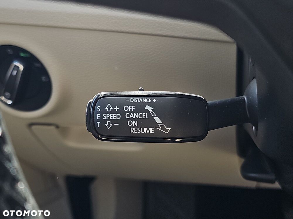 Skoda Superb 2.0 TDI Style DSG - 28