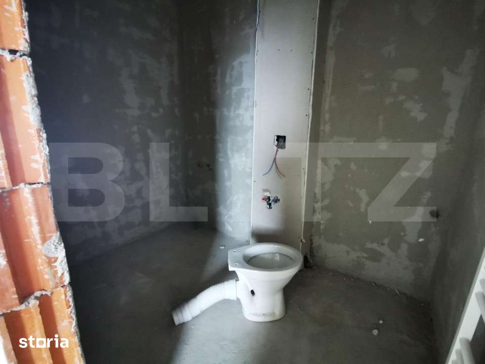 Apartament 3 camere, finisat, 52 mp, semifinisat, zona Teilor — fotografia 3