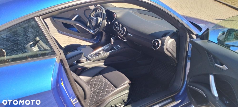 Audi TT S Coupé tronic - 11
