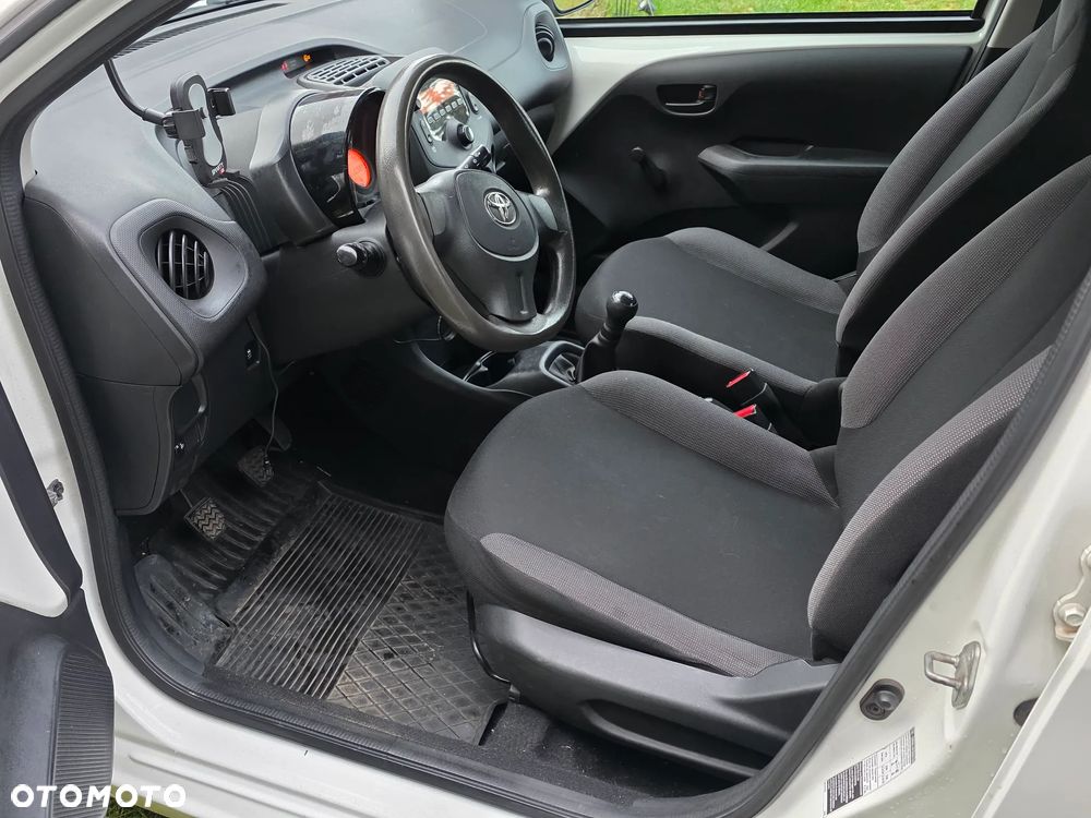 Toyota Aygo - 12
