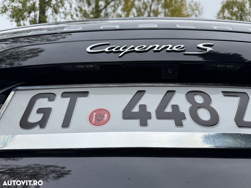 Porsche Cayenne S - 24