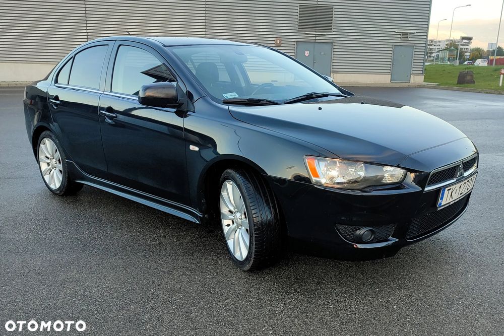 Mitsubishi Lancer 2010 photo 4