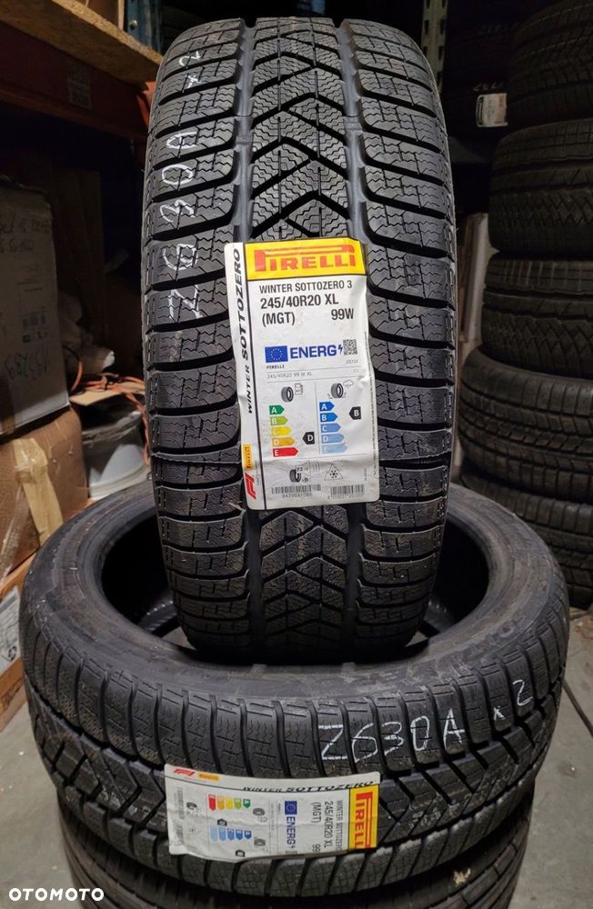 2x Pirelli Winter Sottozero 3 245/40R20 99V XL Z630A - 2
