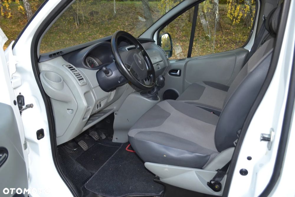 Renault trafic - 10