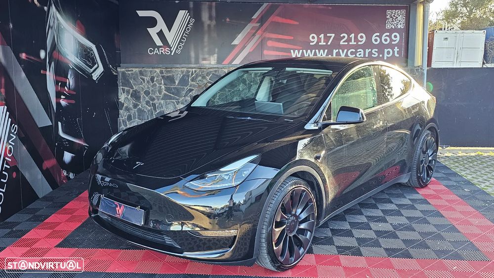 Tesla Model Y Performance Dual Motor AWD - 1