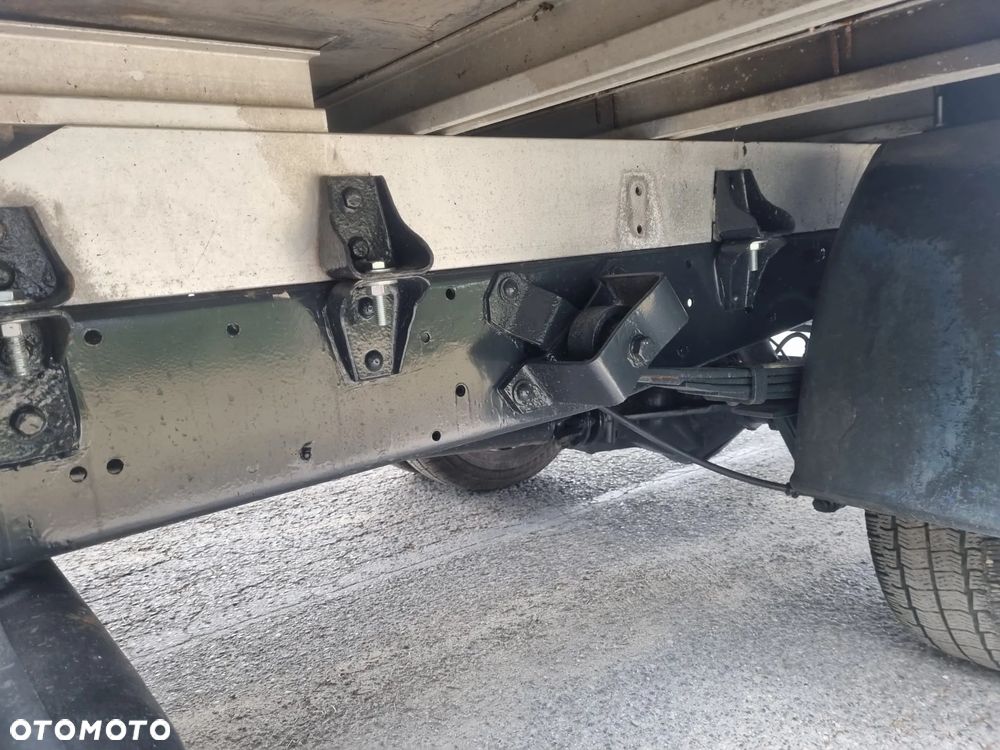 Iveco Daily Stan Bardzo dobry bliżniak Doka 7 osobowa - 7