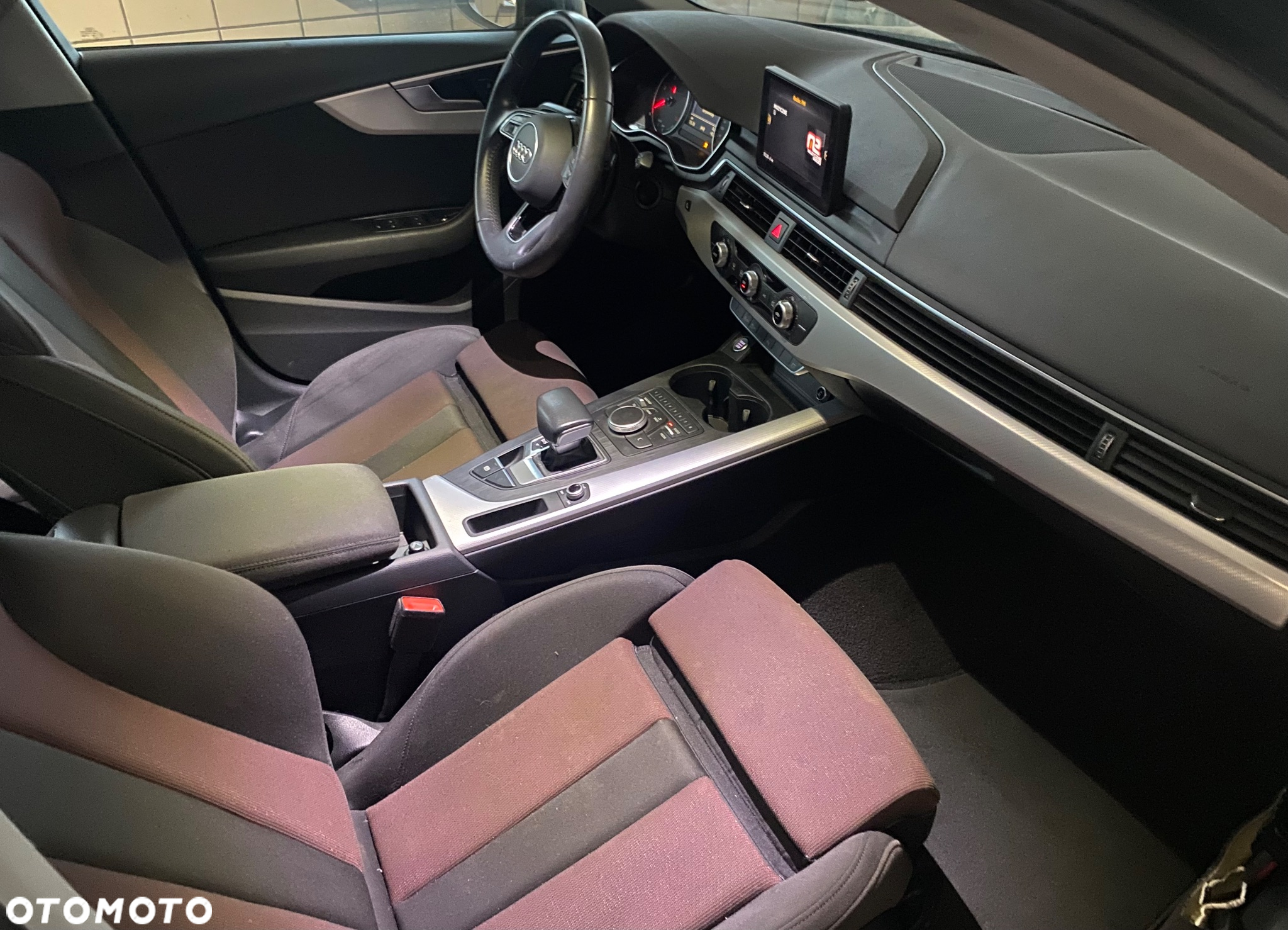 Audi A4 2.0 TDI S tronic design - 15