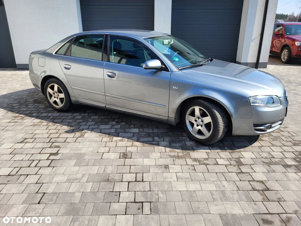 Audi A4 Limousine - 7