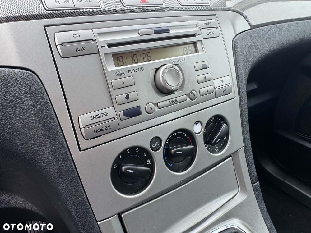 Ford S-Max 2.0 Ambiente - 30