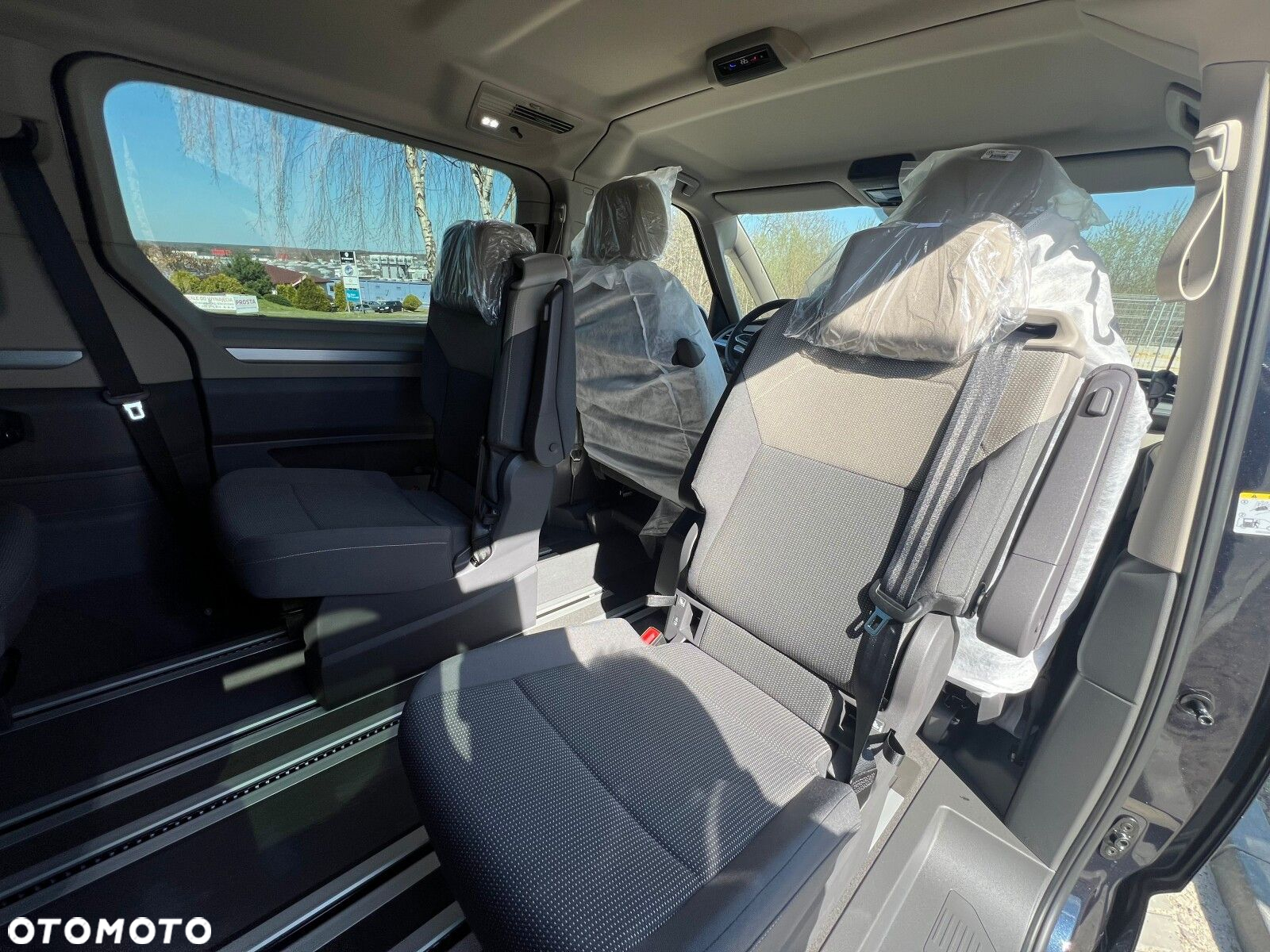 Volkswagen multivan Multivan Life L2 silnik: 2,0 l TDI SCR 110 kW / skrzynia biegów: 7-biegowa DSG rozstaw osi: 3124 mm - 10